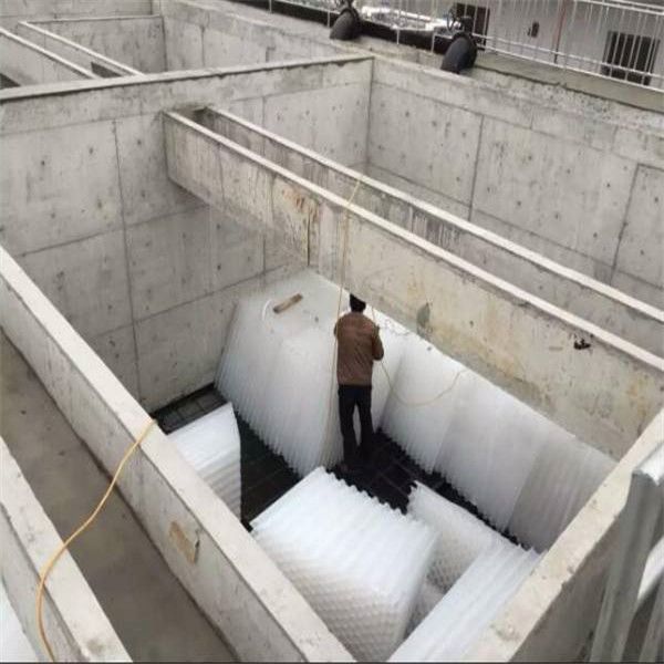 沉淀池斜管填料規(guī)格詳解與六角蜂窩斜管安裝示意圖——天億環(huán)保專(zhuān)業(yè)指南